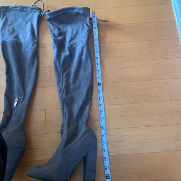 Streetwear Society Gray Over the Knee Block Heel Boots Size 6 - Picture 16 of 16